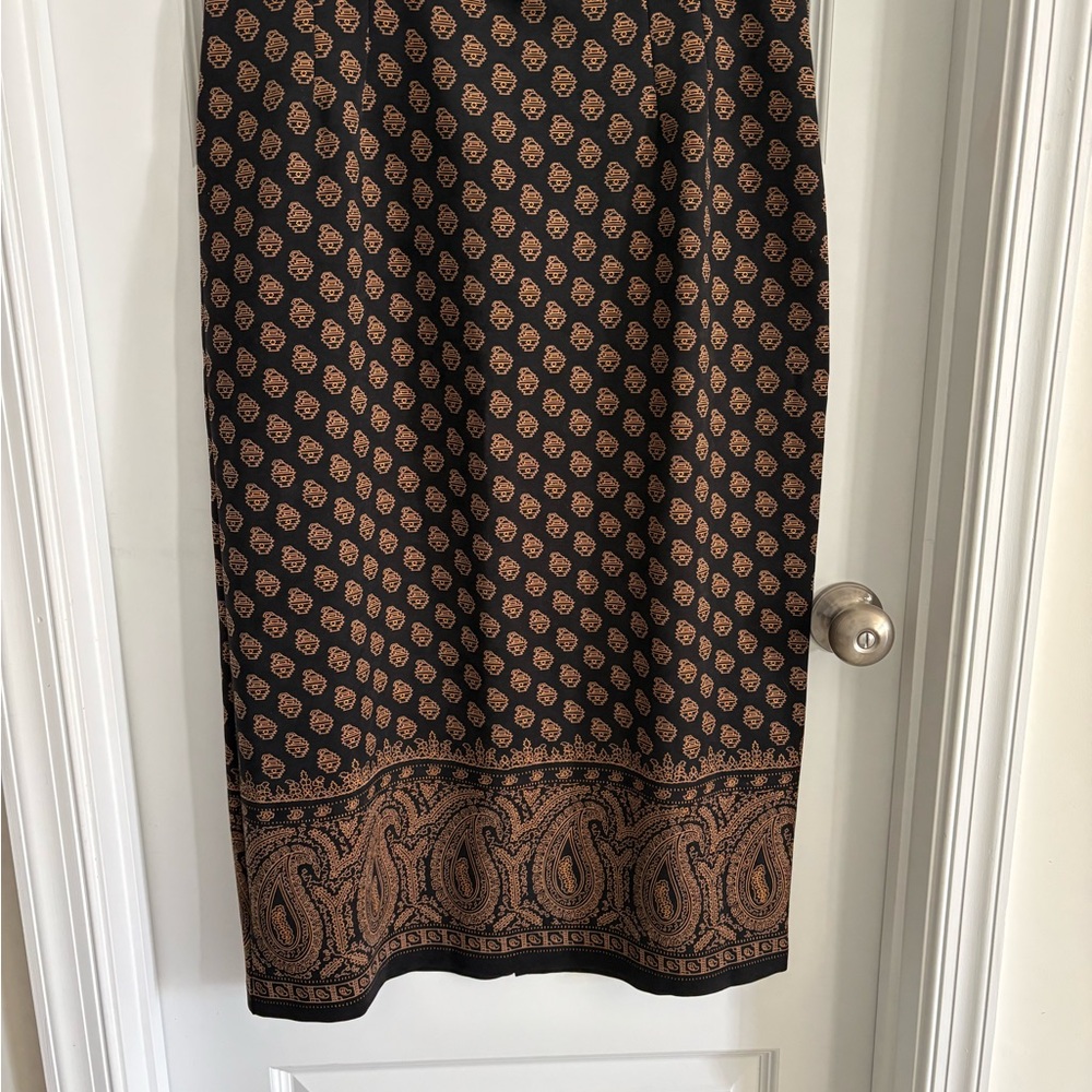 Briggs New York Black and Brown Paisley Pencil Skirt